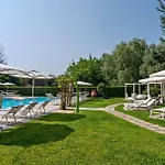Bed and Breakfast Corte Degli Dei 4*