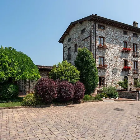 Bed & Breakfast Corte Degli Dei 4*