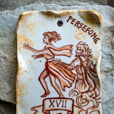 Corte Degli Dei 2* לוקה